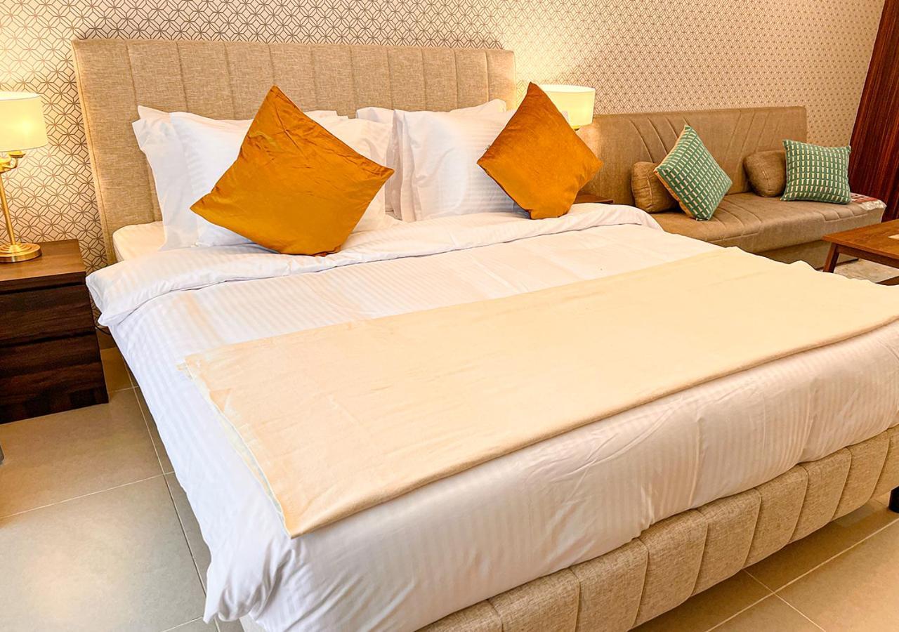 Cosmos Living Modern Near Marina Apartment Dubai