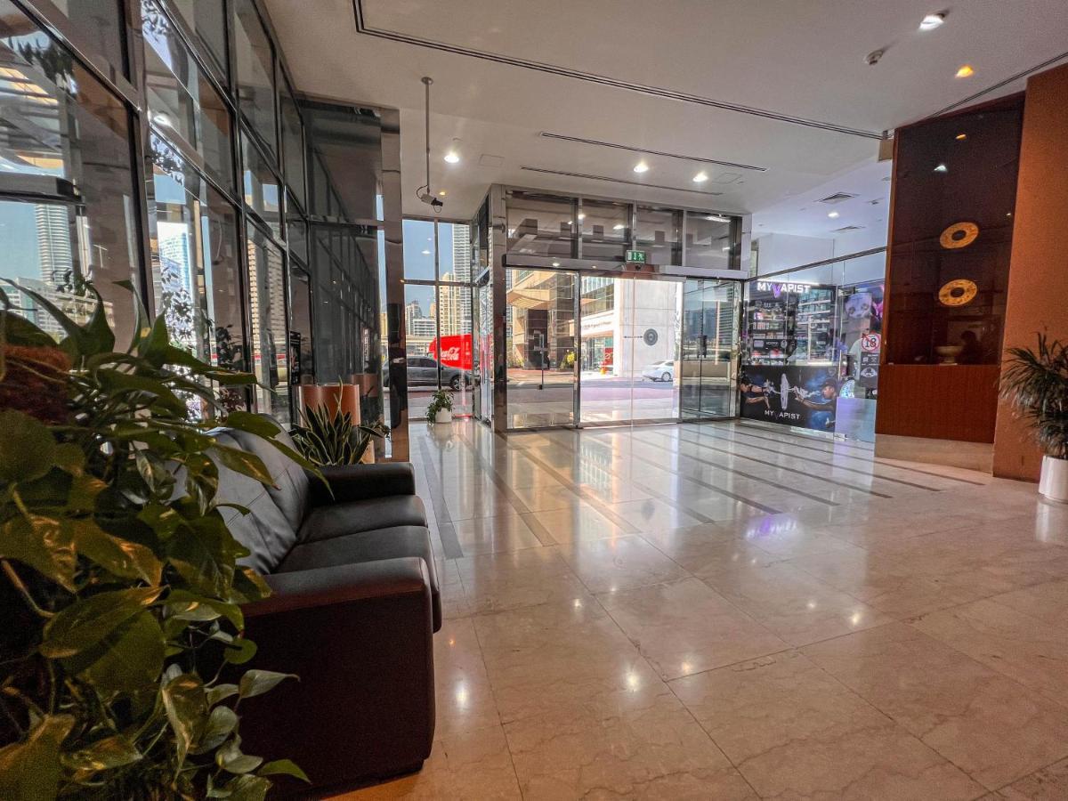 Cosmos Living Modern Near Marina * Dubai